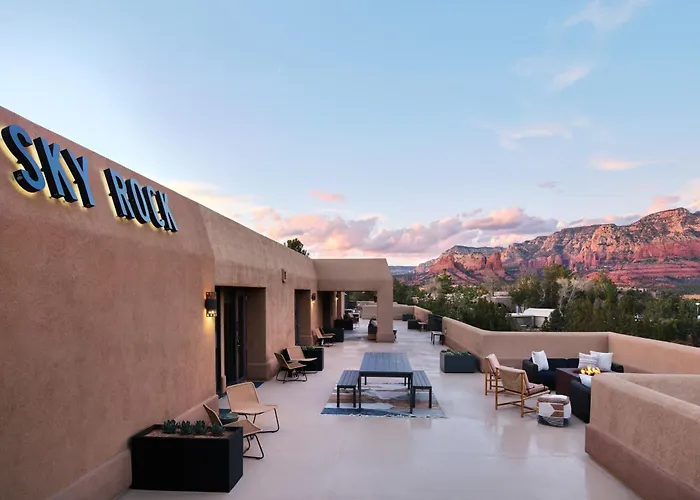 Sky Rock Sedona，致敬组合酒店