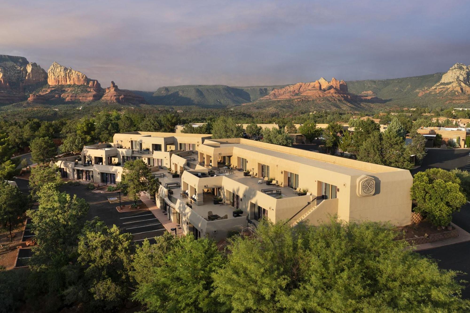 Sky Rock Sedona，致敬组合3*